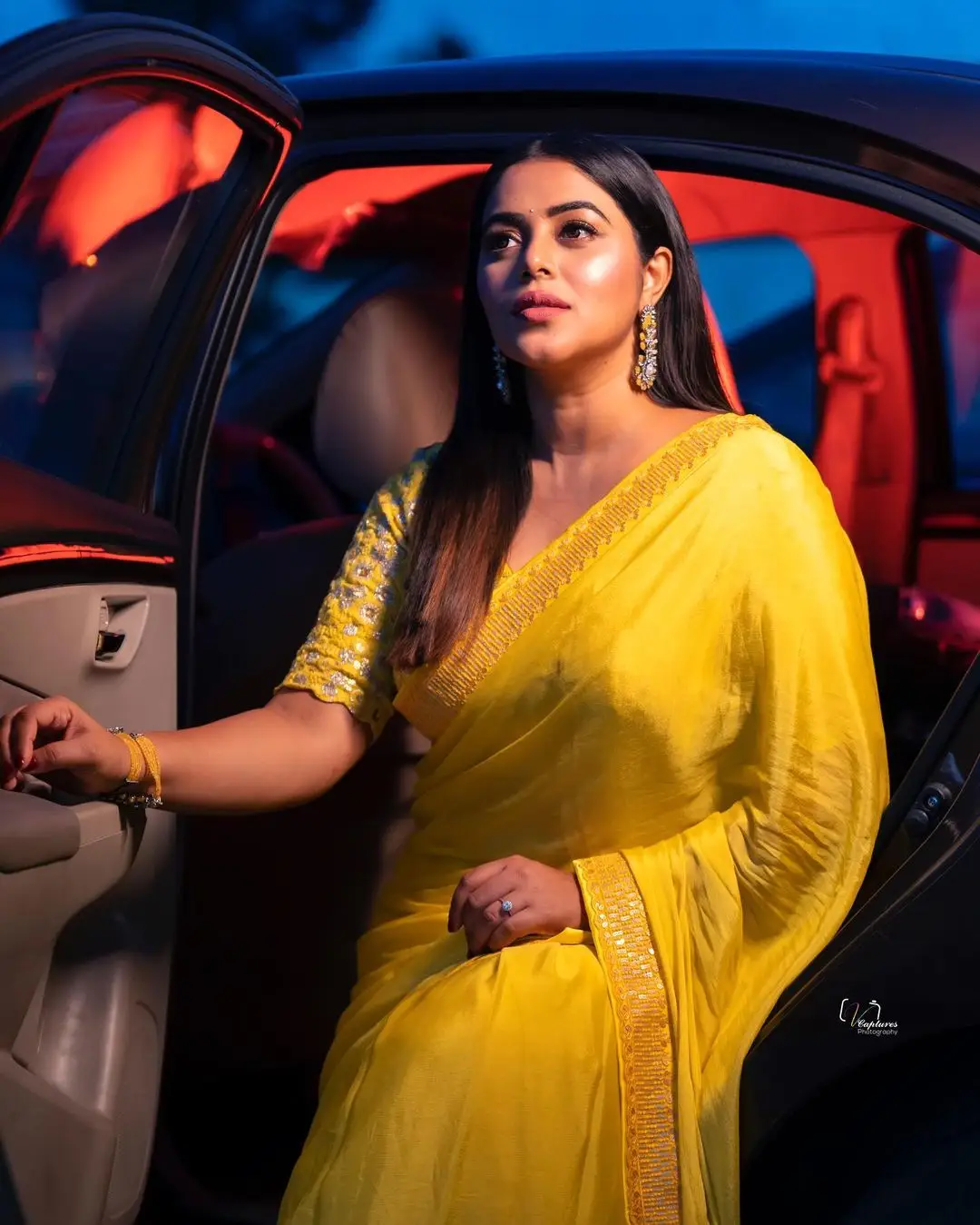 MALAYALAM GIRL SHAMNA KASIM IN BEAUTIFUL JEWELLERY YELLOW DESIGNER SAREE 6